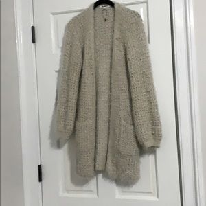 BB DAKOTA fluffy oversized cardigan size small